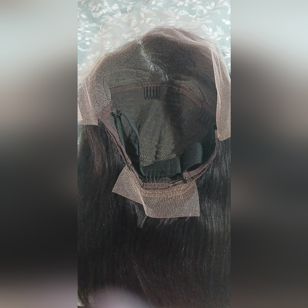 Sleek Black Lace Front Wig W/Elastic Band (Free Part) - Picture 7 of 7